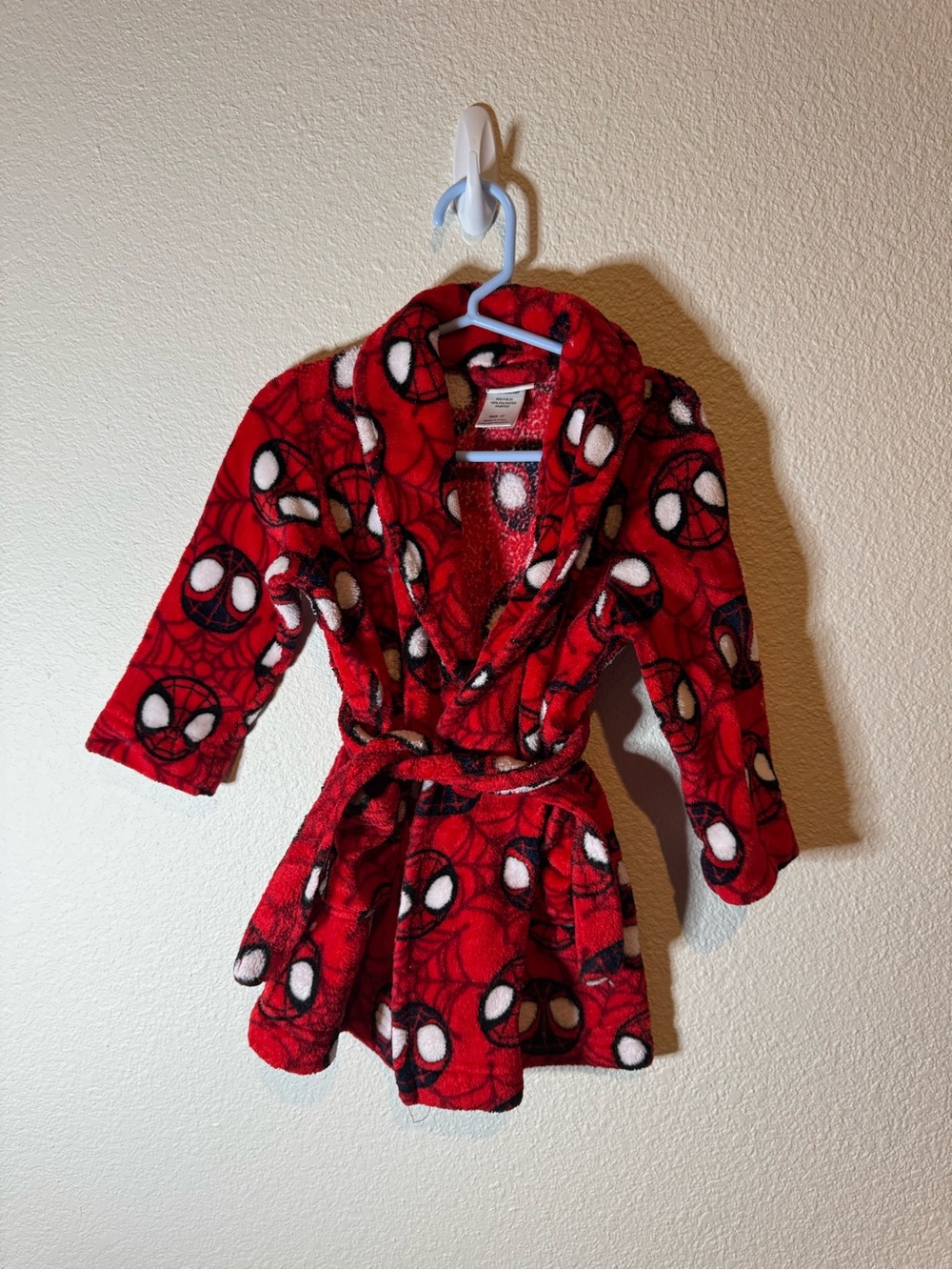 Red Spider-Man Fleece Robe Jacket - Picture 3 of 4